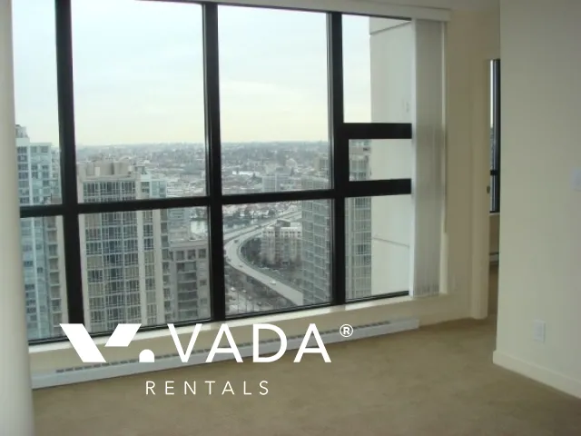 Yaletown Park in Yaletown - 2 Bedroom Apartment For Rent in Vancouver at 3002 - 909 Mainland Street, Vancouver, BC