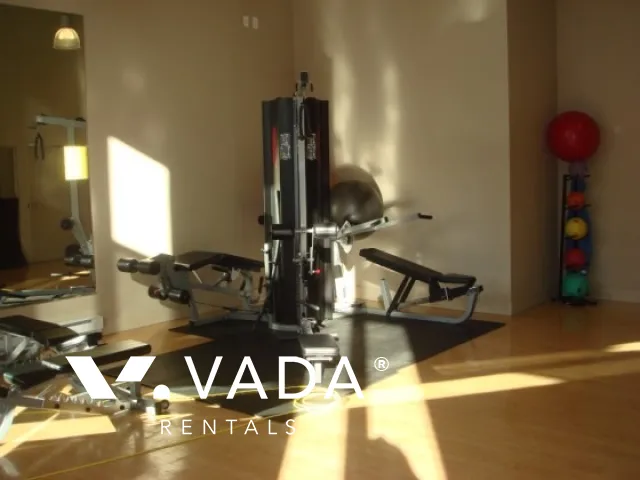 Yaletown Park in Yaletown - 1 Bedroom Apartment For Rent in Vancouver at 2805 - 909 Mainland Street, Vancouver, BC