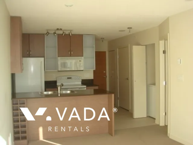 Yaletown Park in Yaletown - 1 Bedroom Apartment For Rent in Vancouver at 2805 - 909 Mainland Street, Vancouver, BC