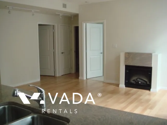 Ritz in Coal Harbour - 1 Bedroom Apartment For Rent in Vancouver at 1101 - 1211 Melville Street, Vancouver, BC