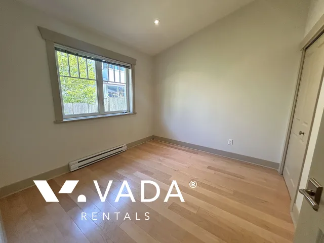 Point Grey - 2 Bedroom Laneway House For Rent in Vancouver at 4626 West 11th Avenue, Vancouver, BC, V6R 2M7