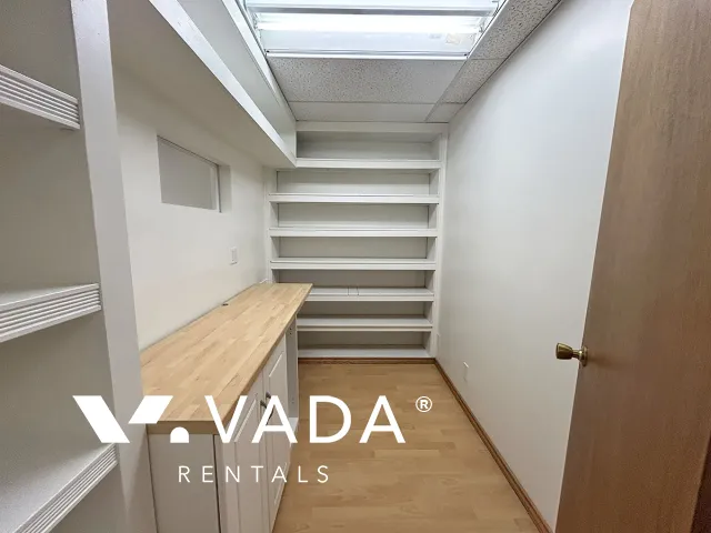 Central Lonsdale - Commercial Space For Lease in Medical Building at 204 - 135 East 15th Street, North Vancouver, BC, Canada