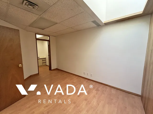 Central Lonsdale - Commercial Space For Lease in Medical Building at 204 - 135 East 15th Street, North Vancouver, BC, Canada