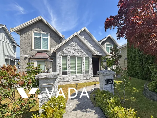 The Heights - 2 Bedroom Basement For Rent in New Westminster at 932 Chestnut Street, New Westminster, BC, V3L 4N5