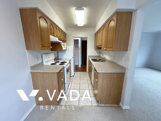 Valcrest Manor in The West End - 1 Bedroom Apartment For Rent in Vancouver at 12 - 1208 Burnaby Street, Vancouver, BC, V6E 1P5