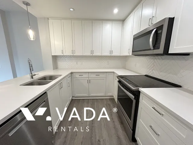 Montrose Square in Central POCO - 2 Bedroom Apartment For Rent in Port Coquitlam at 4420 - 2180 Kelly Avenue, Port Coquitlam, BC, V3C 0L1