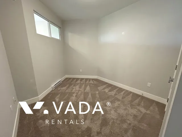 Montrose Square in Central POCO - 2 Bedroom Apartment For Rent in Port Coquitlam at 4420 - 2180 Kelly Avenue, Port Coquitlam, BC, V3C 0L1