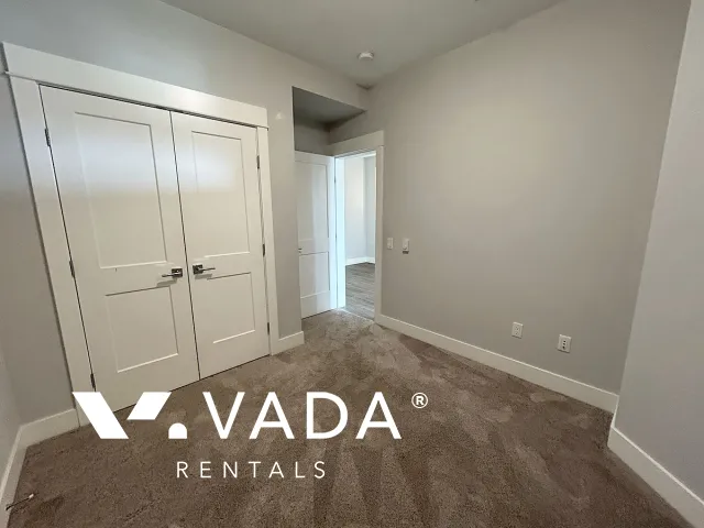 Montrose Square in Central POCO - 2 Bedroom Apartment For Rent in Port Coquitlam at 4420 - 2180 Kelly Avenue, Port Coquitlam, BC, V3C 0L1