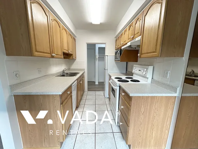 Valcrest Manor in The West End - 1 Bedroom Apartment For Rent in Vancouver at 5 - 1208 Burnaby Street, Vancouver, BC, V6E 1P5