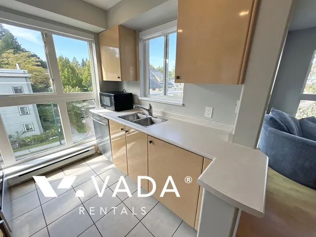 Shaughnessy Heights in South Cambie - 2 Bedroom Apartment For Rent in Vancouver at 401 - 988 West 21st Avenue, Vancouver, BC, V5Z 1Z1