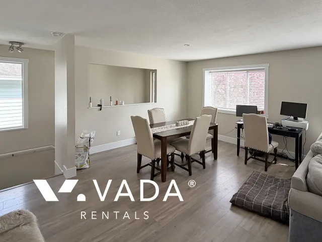 East Central - 3 Bedroom House (Upper Level) For Rent in Maple Ridge at 22471 Streng Avenue, Maple Ridge, BC, V2X 0B2