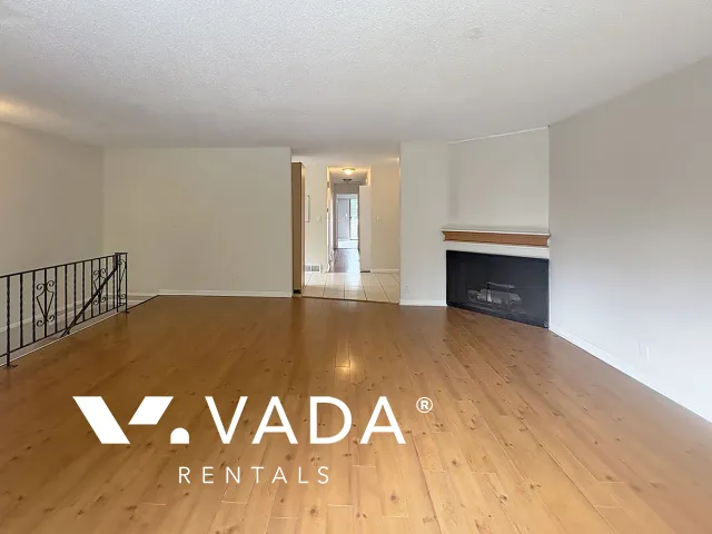 Burquitlam - 5 Bedroom Duplex For Rent in Coquitlam at 521A Ebert Avenue, Coquitlam, BC, V3J 2L1