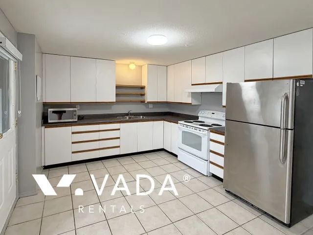 Cloverdale - 2 Bedroom Basement For Rent in Surrey at 6639B 184 Street, Surrey, BC, V3S 1G5