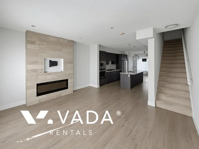 Soho in Grandview Heights - 3 Bedroom Townhouse For Rent in Surrey at 32 - 16337 23A Avenue, Surrey, BC, V3Z 0S3