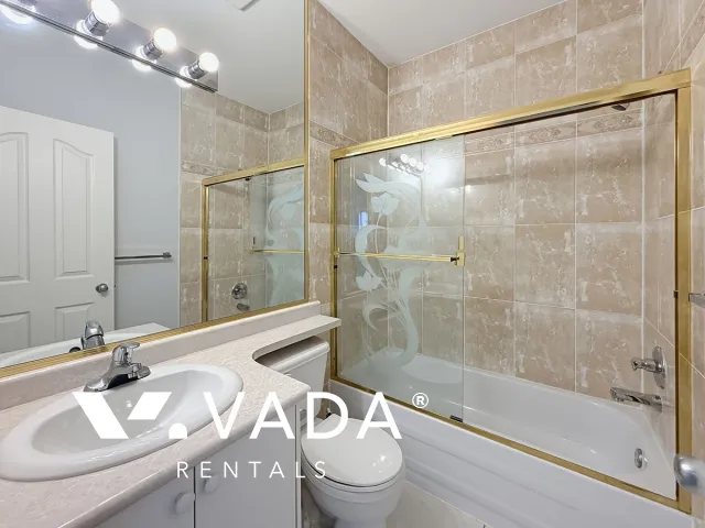 Marpole - 3 Bedroom Duplex For Rent in Vancouver at 8490 Hudson Street, Vancouver, BC, V6P 4M4