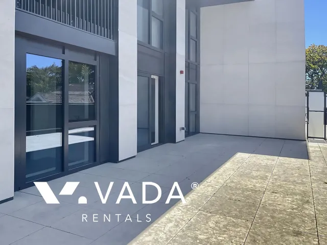 Gryphon House in Kerrisdale - 2 Bedroom Apartment For Rent in Vancouver at 302 - 2105 West 46th Avenue, Vancouver, BC, V6M 2L1