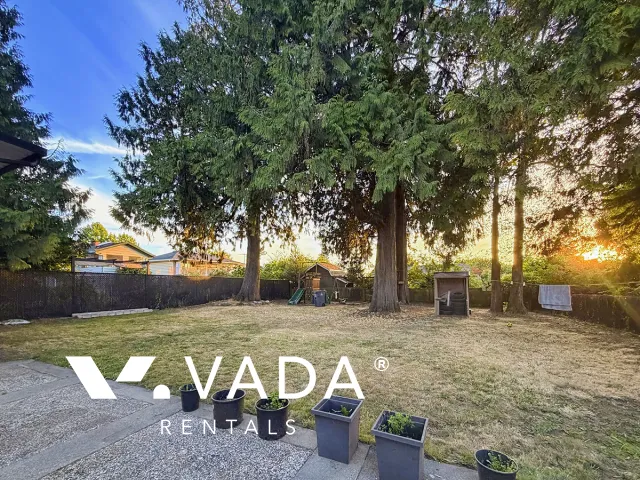 Bolivar Heights - 3 Bedroom House (Upper Level) For Rent in Surrey at 11327 - 138th Street, Surrey, BC, V3R 3C9