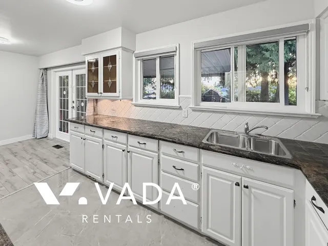 Bolivar Heights - 3 Bedroom House (Upper Level) For Rent in Surrey at 11327 - 138th Street, Surrey, BC, V3R 3C9