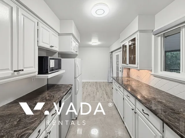 Bolivar Heights - 3 Bedroom House (Upper Level) For Rent in Surrey at 11327 - 138th Street, Surrey, BC, V3R 3C9