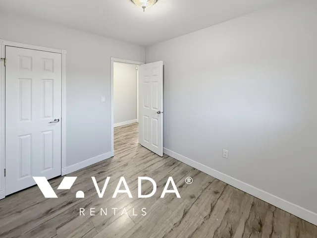 Bolivar Heights - 3 Bedroom House (Upper Level) For Rent in Surrey at 11327 - 138th Street, Surrey, BC, V3R 3C9