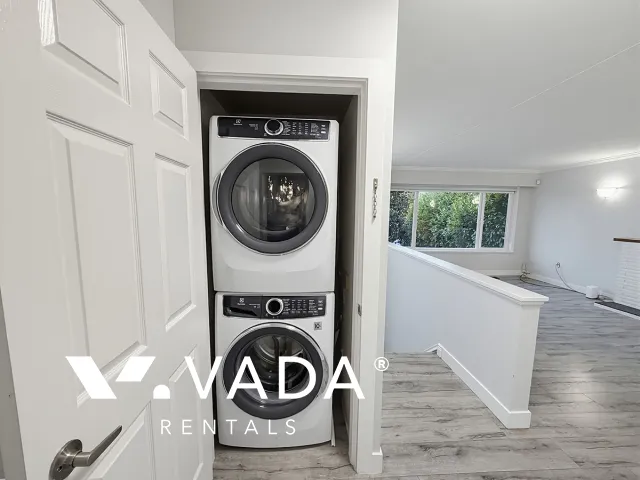 Bolivar Heights - 3 Bedroom House (Upper Level) For Rent in Surrey at 11327 - 138th Street, Surrey, BC, V3R 3C9