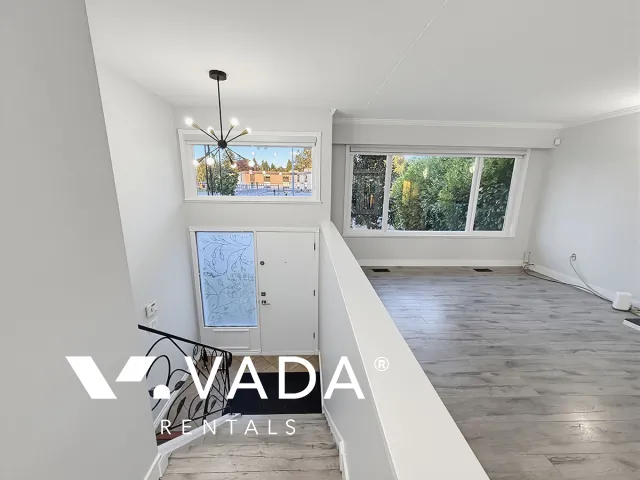 Bolivar Heights - 3 Bedroom House (Upper Level) For Rent in Surrey at 11327 - 138th Street, Surrey, BC, V3R 3C9