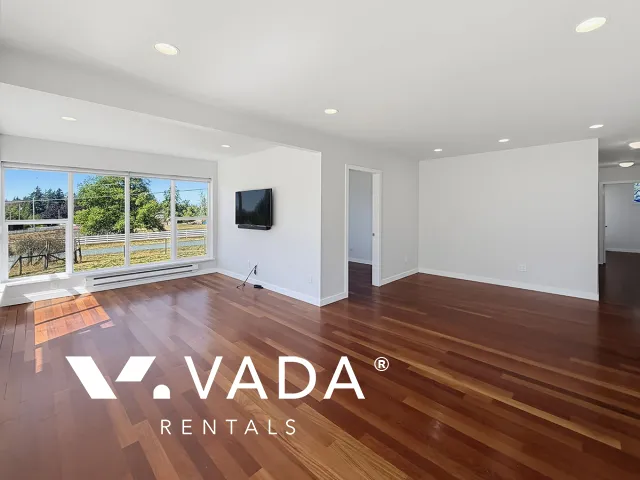 Hazelmere in South Surrey - 3 Bedroom House (Upper Level) For Rent in Surrey at 19506 3A Avenue, Surrey, BC, V3Z 9S9