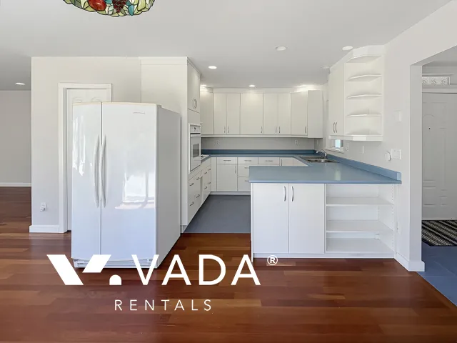 Hazelmere in South Surrey - 3 Bedroom House (Upper Level) For Rent in Surrey at 19506 3A Avenue, Surrey, BC, V3Z 9S9