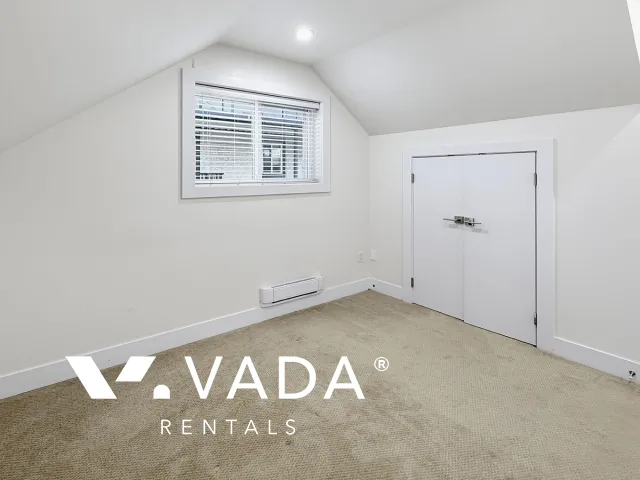 Marpole - 2 Bedroom Laneway House For Rent in Vancouver at 172 East 60th Avenue, Vancouver, BC, V5X 1Z6