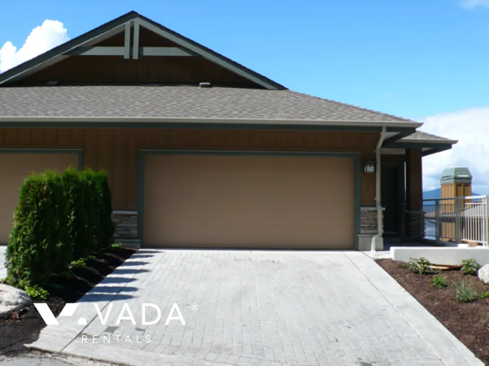 Seascapes in Howe Sound - 3 Bedroom Townhouse For Rent in West Vancouver at 8683 Seascape Drive, West Vancouver, BC