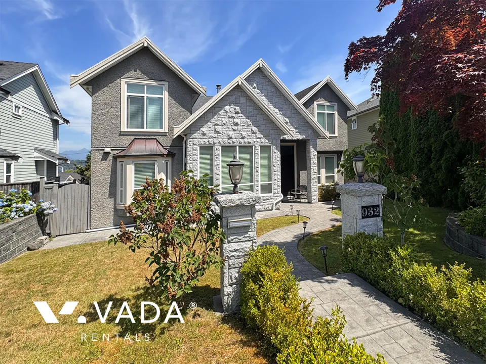 The Heights - 2 Bedroom Basement For Rent in New Westminster at 932 Chestnut Street, New Westminster, BC, V3L 4N5