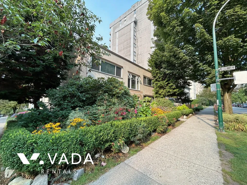 Valcrest Manor in The West End - 1 Bedroom Apartment For Rent in Vancouver at 5 - 1208 Burnaby Street, Vancouver, BC, V6E 1P5