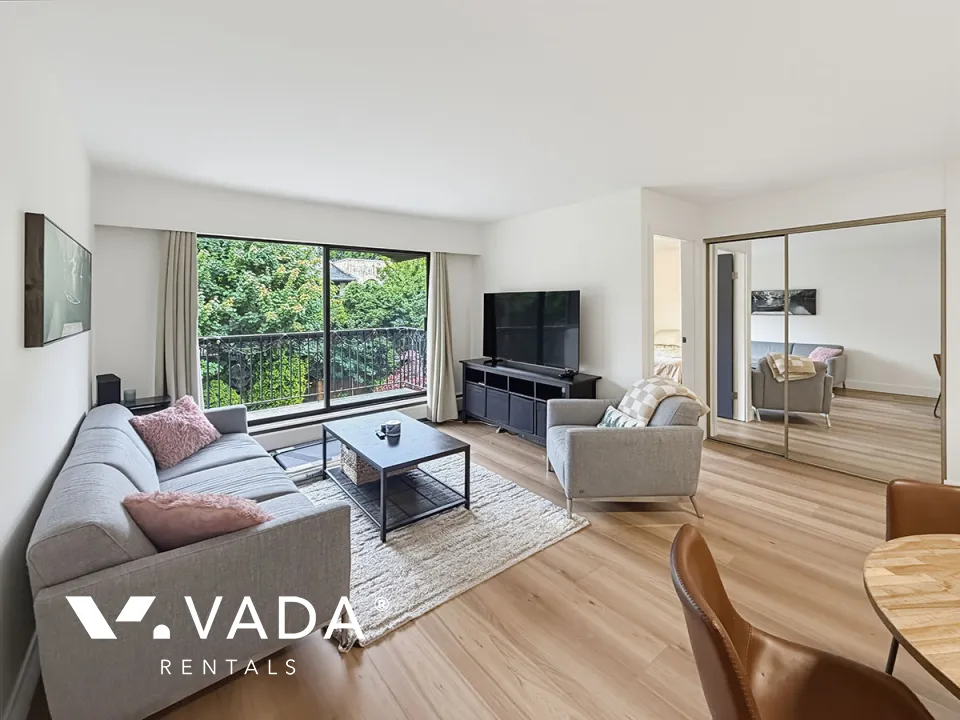 Casa Del Ray in Uptown - 1 Bedroom Apartment For Rent in New Westminster at 201 - 721 Hamilton Street, New Westminster, BC, V3M 2M7