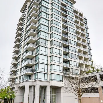 Building - Ocean Walk in Richmond, BC at 7575 Alderbridge Way
