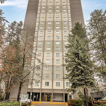 Building - Erickson Tower in Burnaby, BC at 9541 Erickson Drive