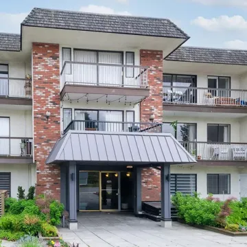 Building - Bryanston Court in Vancouver, BC at 2040 Cornwall Avenue