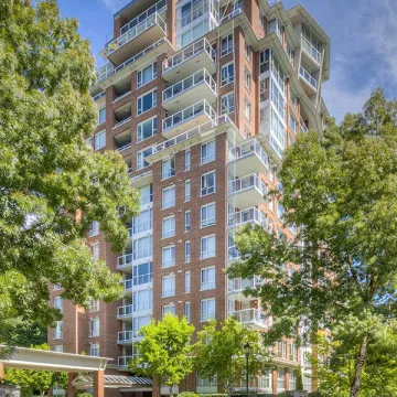 Building - Balmoral in Vancouver, BC at 5615 Hampton Place