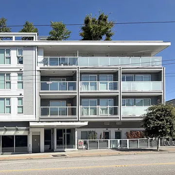 Building - Midtown Central in Vancouver, BC at 2508 Fraser Street