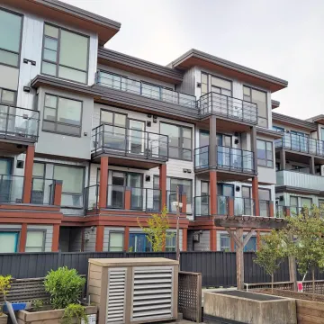 Building - Harbour Walk in Richmond, BC at 13040 No 2 Road
