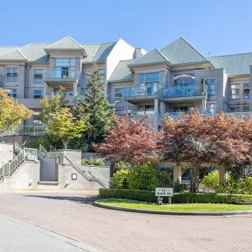 Building - Heritage Grand in Port Moody, BC at 301 Maude Road