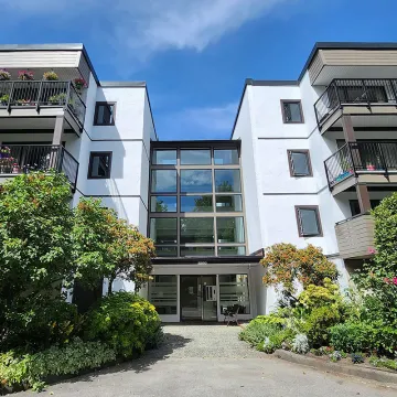 Building - Apple Greene in Richmond, BC at 8860 No 1 Road