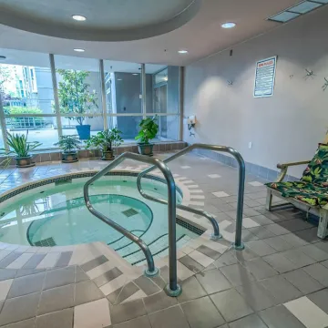 Building - Governors Villas in Vancouver, BC at 1318 Homer Street