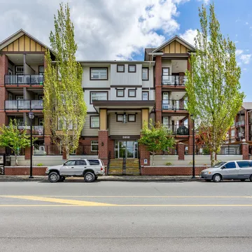 Building - Paddington Station in Langley, BC at 5660 201A Street