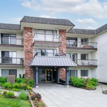 Building - Bryanston Court in Vancouver, BC at 2040 Cornwall Avenue