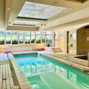 Building - Balmoral in Vancouver, BC at 5615 Hampton Place