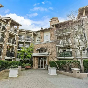 Building - Hawthorne in Langley, BC at 8915 202 Street