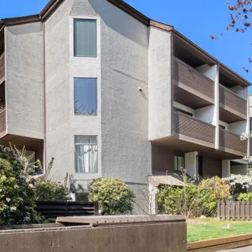 Fraser Mews in Fraserview - 1 Bedroom Apartment For Rent in New Westminster 304 - 365 Ginger Drive, New Westminster, BC, V3L 5L5