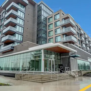 Drift in Hamilton - 1 Bedroom Apartment For Rent in North Vancouver 429 - 755 Harbourside Drive, North Vancouver, BC, V7P 0G1