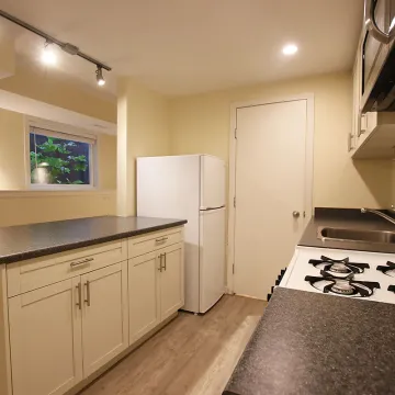 Dunbar - Westside Basement Suite For Rent in Vancouver 3917 West 29th Avenue, Vancouver, BC, V6S 1V2