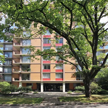 Georgian House - Purpose-Built, Multi-Family Apartment Rental Building in Kerrisdale 5450 Vine Street, Vancouver, BC